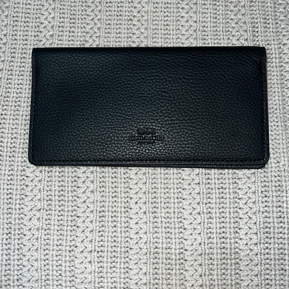 🖤 NWOT Black Leather Coach Check Book Holder 🖤